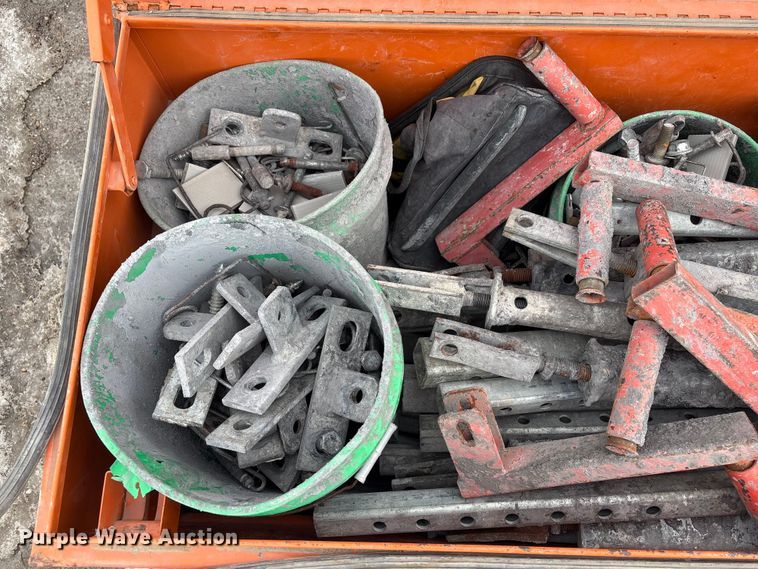 image for item FG2630 EZ Scaffold Twin Mast Climber climbing scaffolding