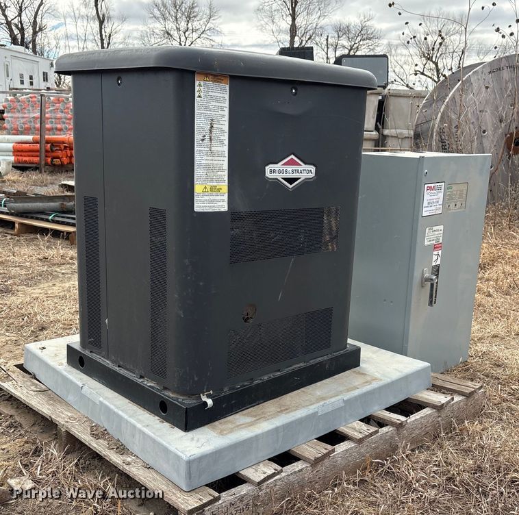 image for item FG2647 Briggs & Stratton generator