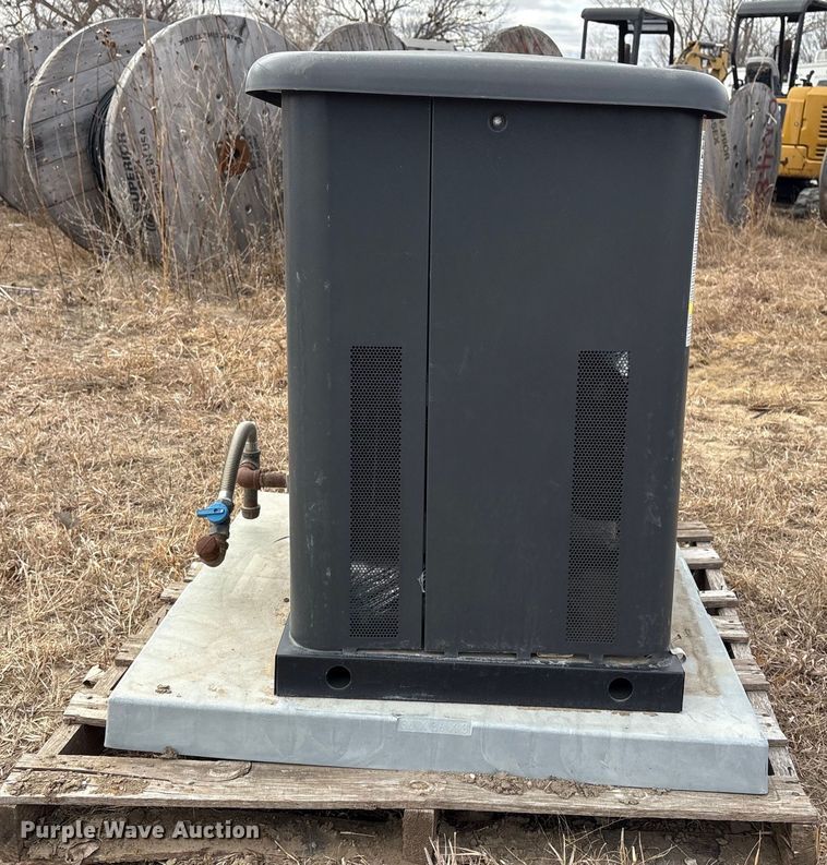 image for item FG2647 Briggs & Stratton generator