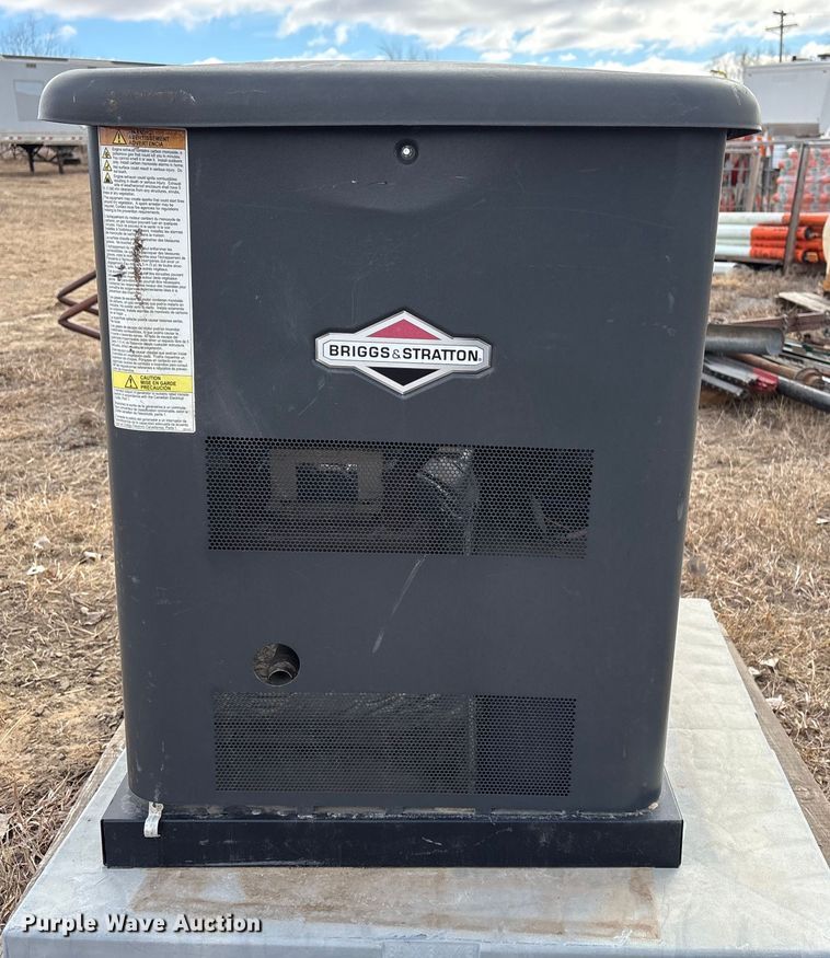 image for item FG2647 Briggs & Stratton generator