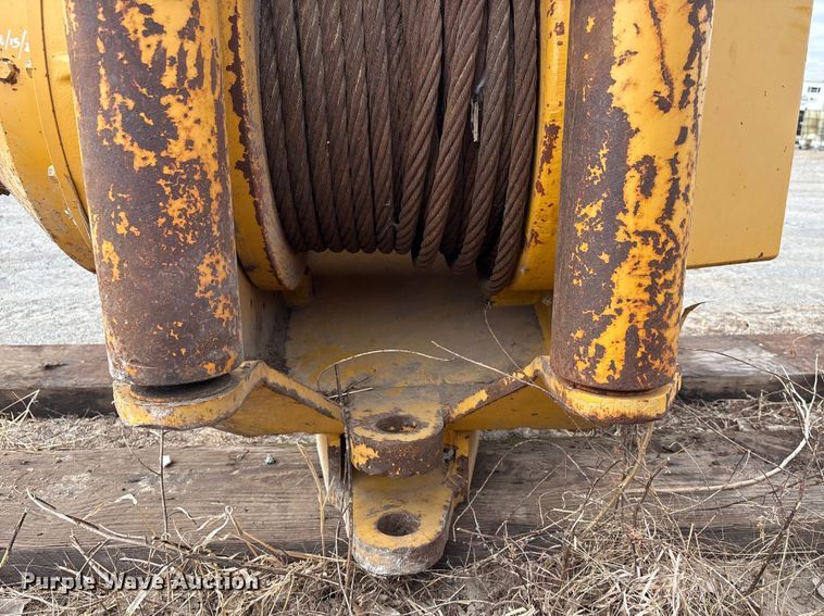 image for item FG2648 Carco H110B-245V JD850K EH dozer winch