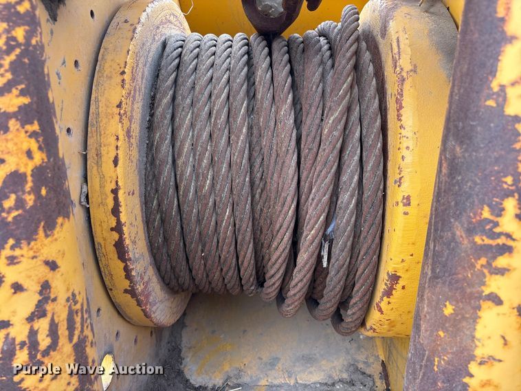 image for item FG2648 Carco H110B-245V JD850K EH dozer winch