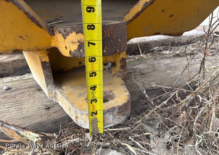 image for item FG2648 Carco H110B-245V JD850K EH dozer winch