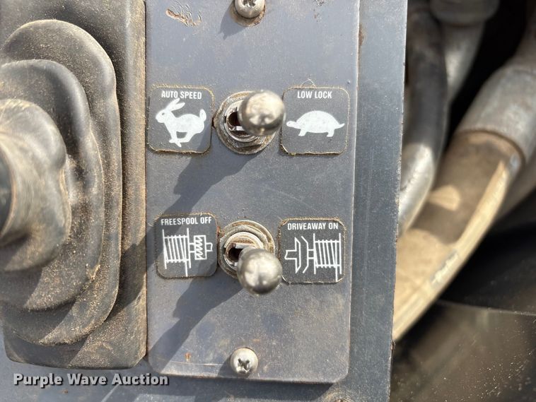 image for item FG2648 Carco H110B-245V JD850K EH dozer winch