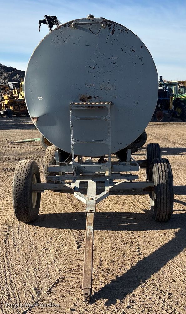 image for item FG2662 Fuel tank trailer