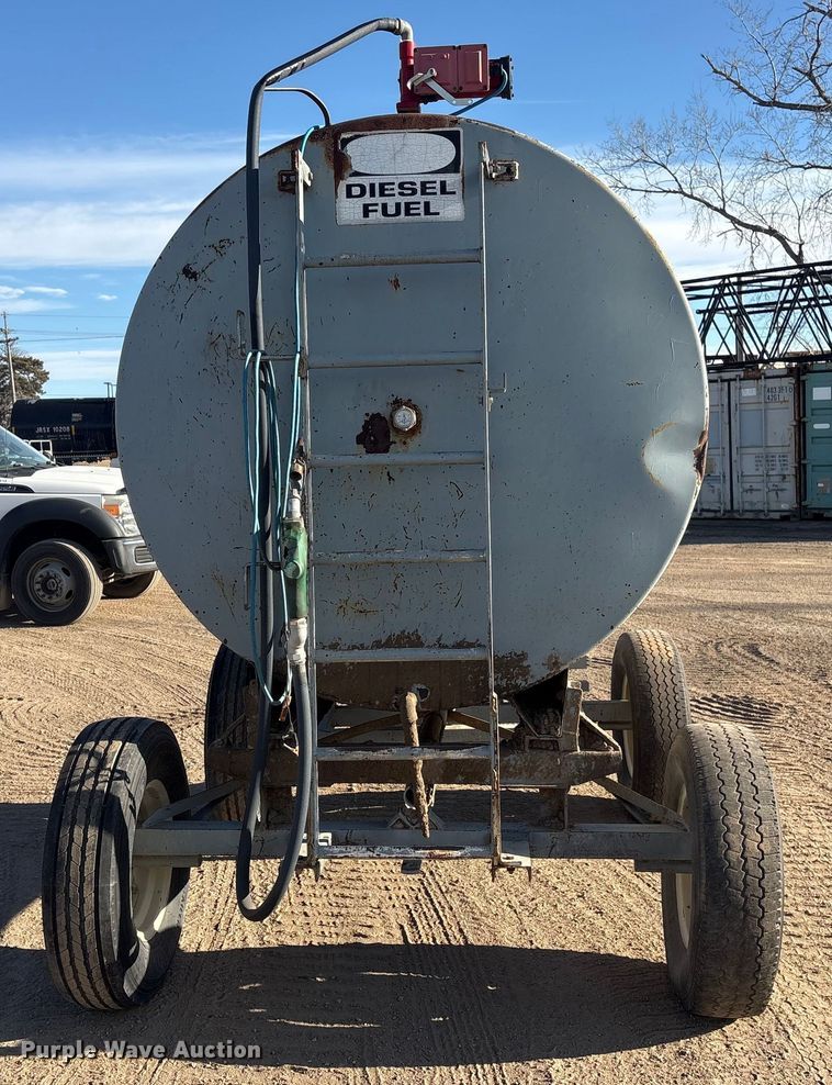 image for item FG2662 Fuel tank trailer
