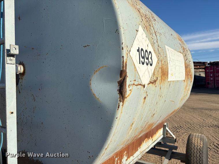 image for item FG2662 Fuel tank trailer