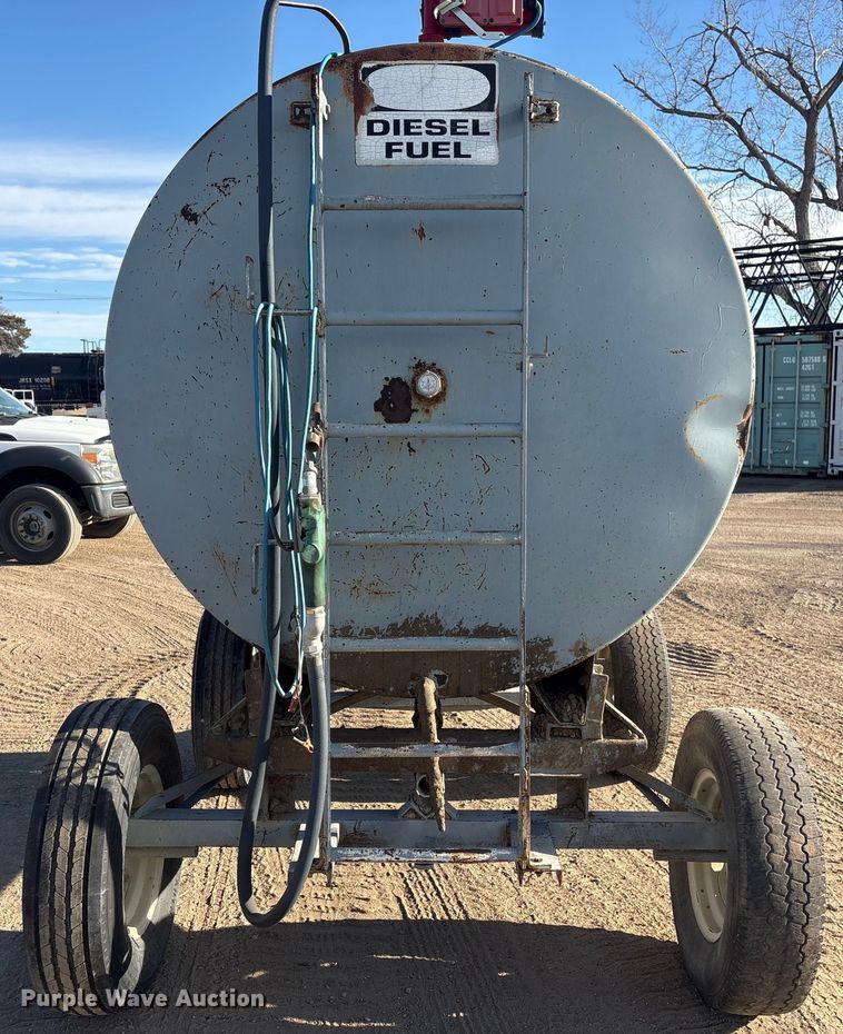image for item FG2662 Fuel tank trailer