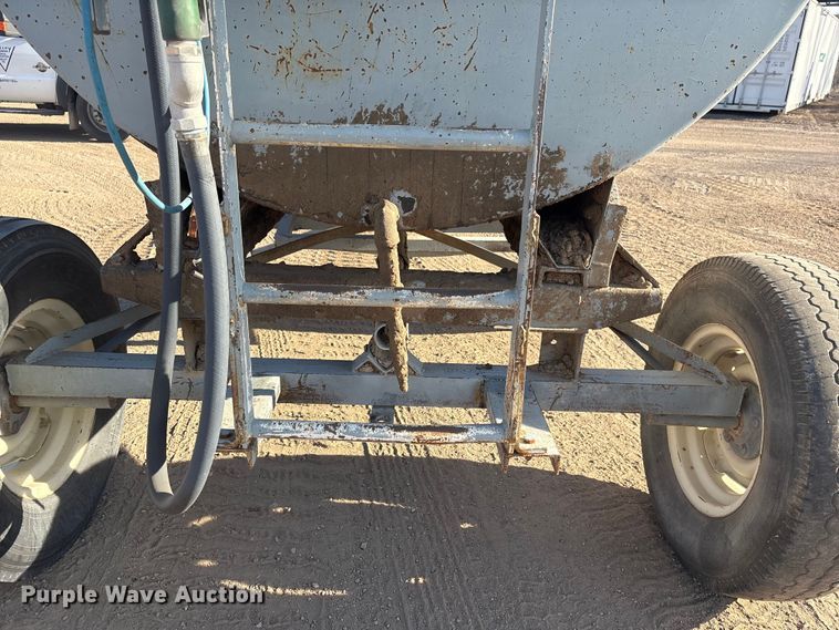 image for item FG2662 Fuel tank trailer