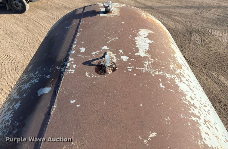 image for item FG2662 Fuel tank trailer