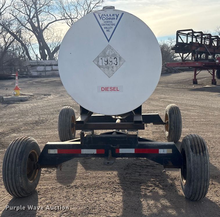 image for item FG2663 Kay fuel tank trailer