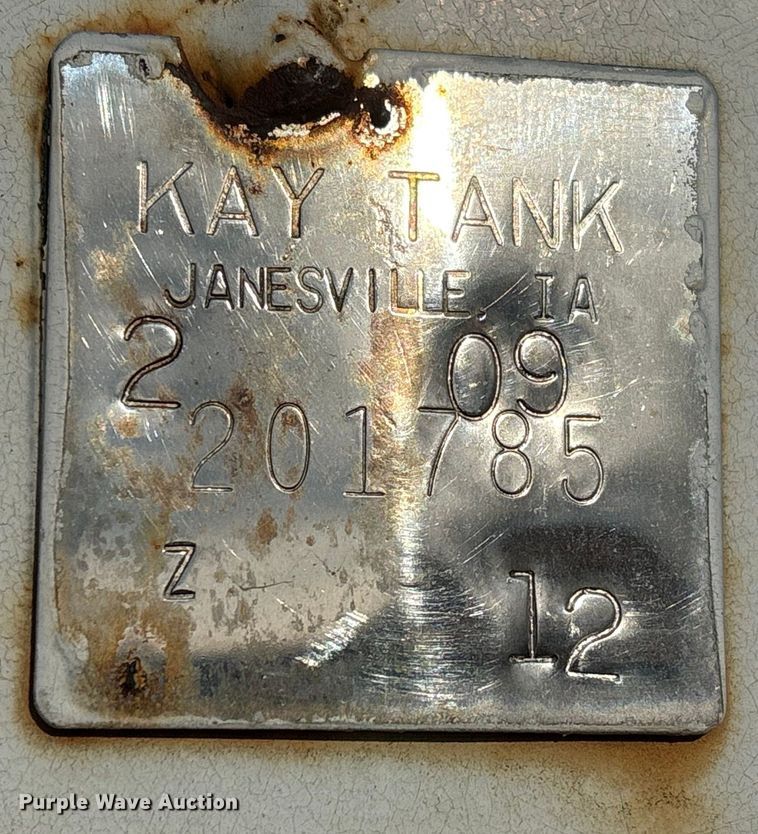 image for item FG2663 Kay fuel tank trailer