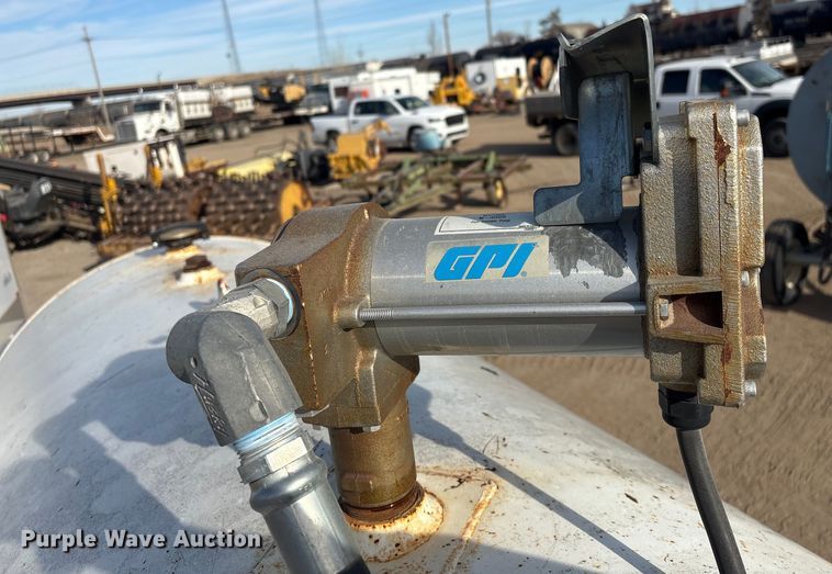 image for item FG2663 Kay fuel tank trailer