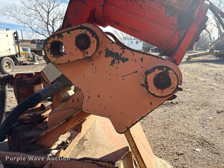 image for item FG2664 Case 1085C brush cutter adapter