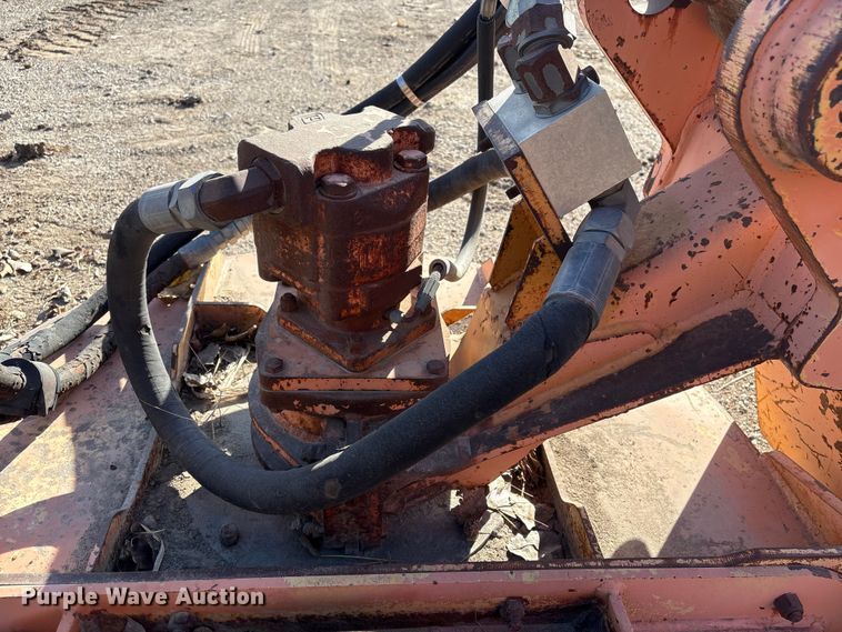 image for item FG2664 Case 1085C brush cutter adapter