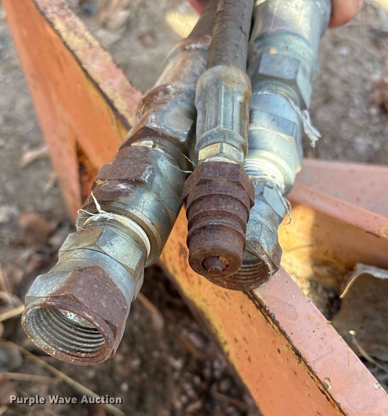 image for item FG2664 Case 1085C brush cutter adapter