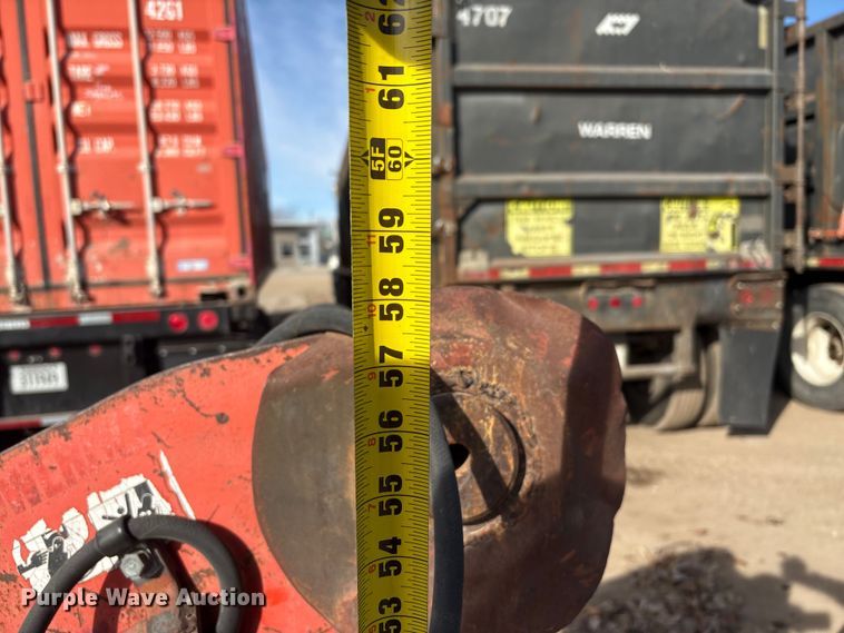 image for item FG2664 Case 1085C brush cutter adapter