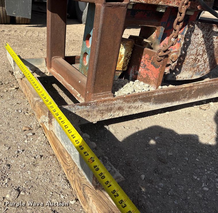 image for item FG2665 MKT V-2B excavator vibratory pile driver/ extractor