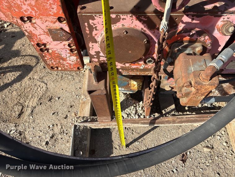 image for item FG2665 MKT V-2B excavator vibratory pile driver/ extractor