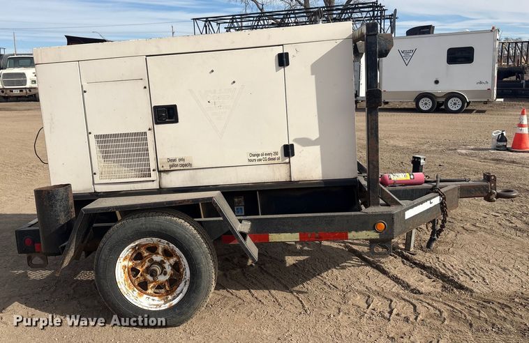 image for item FG2667 2003 Olympian XQ20P2 generator