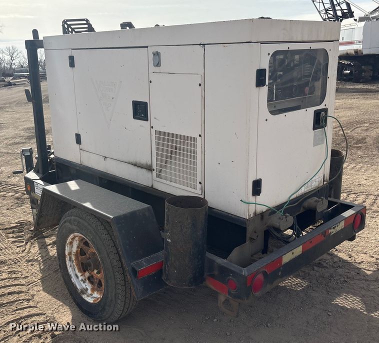 image for item FG2667 2003 Olympian XQ20P2 generator