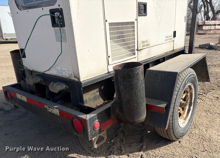 image for item FG2667 2003 Olympian XQ20P2 generator