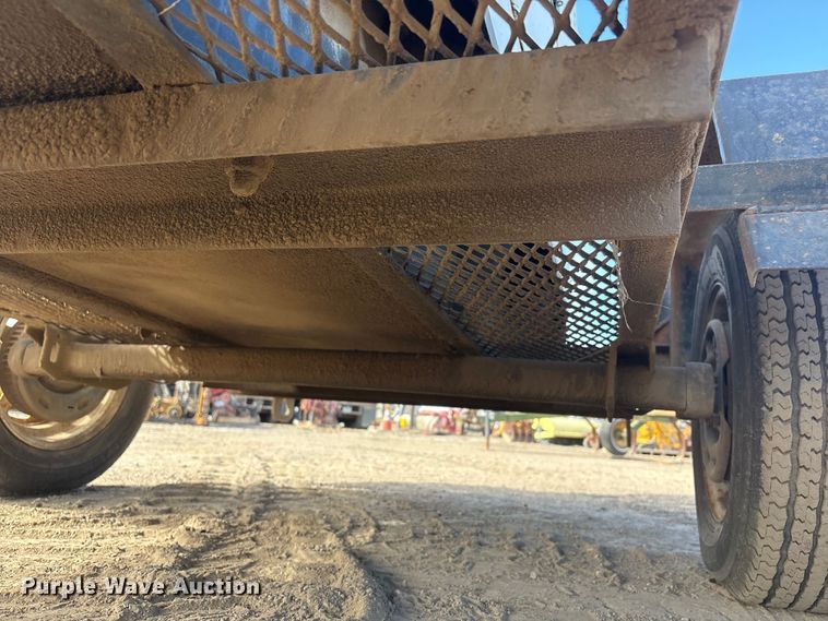 image for item FG2667 2003 Olympian XQ20P2 generator