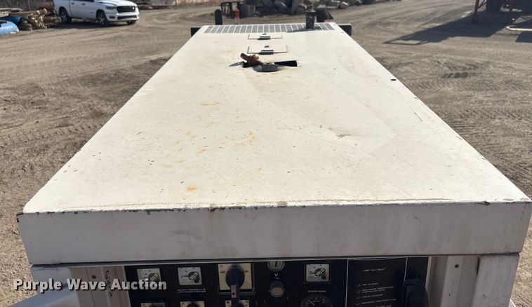 image for item FG2667 2003 Olympian XQ20P2 generator