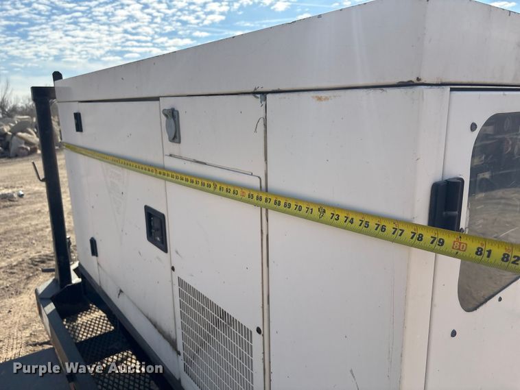 image for item FG2667 2003 Olympian XQ20P2 generator