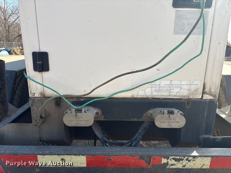 image for item FG2667 2003 Olympian XQ20P2 generator