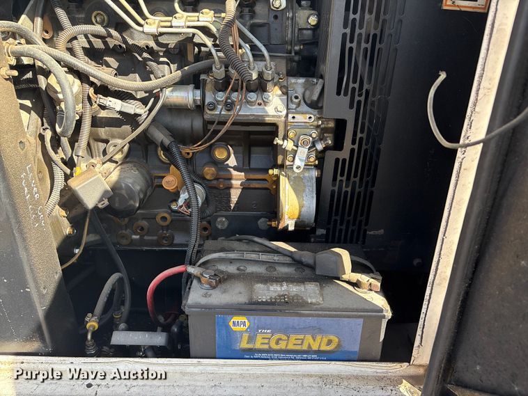 image for item FG2667 2003 Olympian XQ20P2 generator