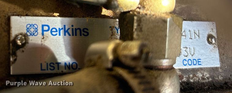 image for item FG2667 2003 Olympian XQ20P2 generator