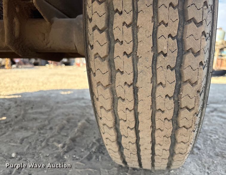 image for item FG2667 2003 Olympian XQ20P2 generator