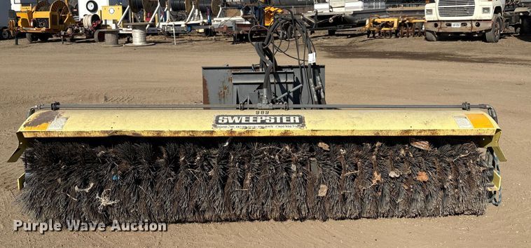 image for item FG2669 Sweepster D32C10 broom