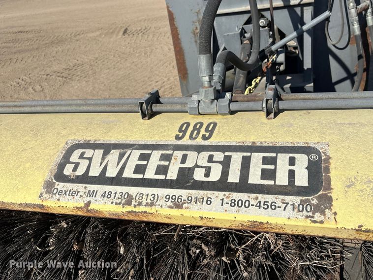 image for item FG2669 Sweepster D32C10 broom