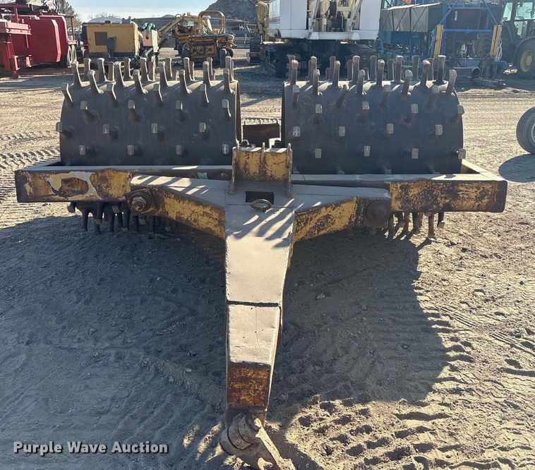 image for item FG2672 Sheeps foot double drum roller