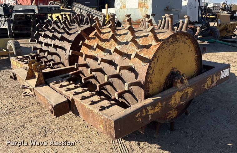 image for item FG2672 Sheeps foot double drum roller