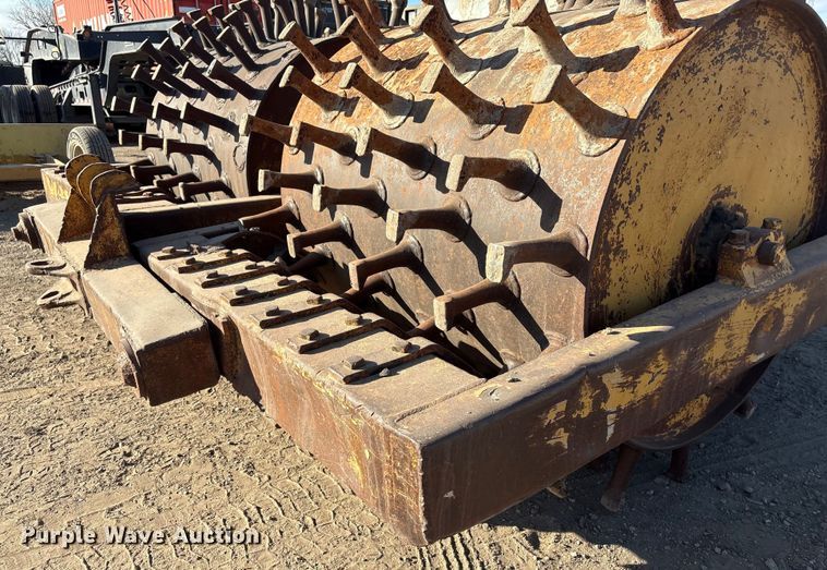 image for item FG2672 Sheeps foot double drum roller