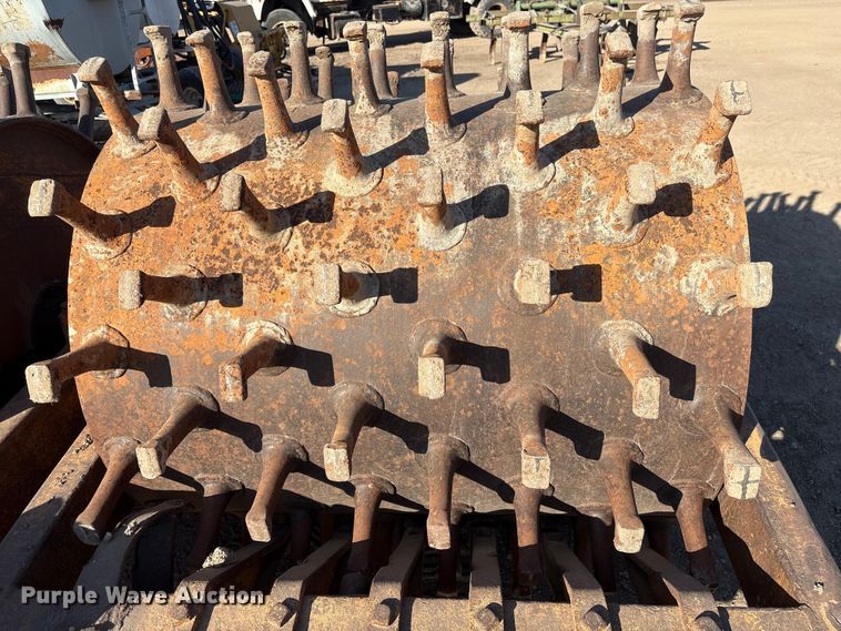 image for item FG2672 Sheeps foot double drum roller