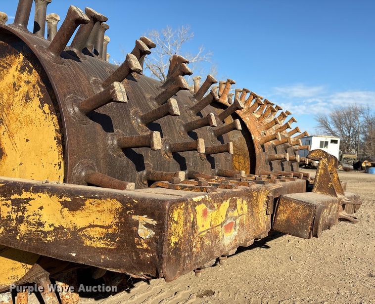 image for item FG2672 Sheeps foot double drum roller