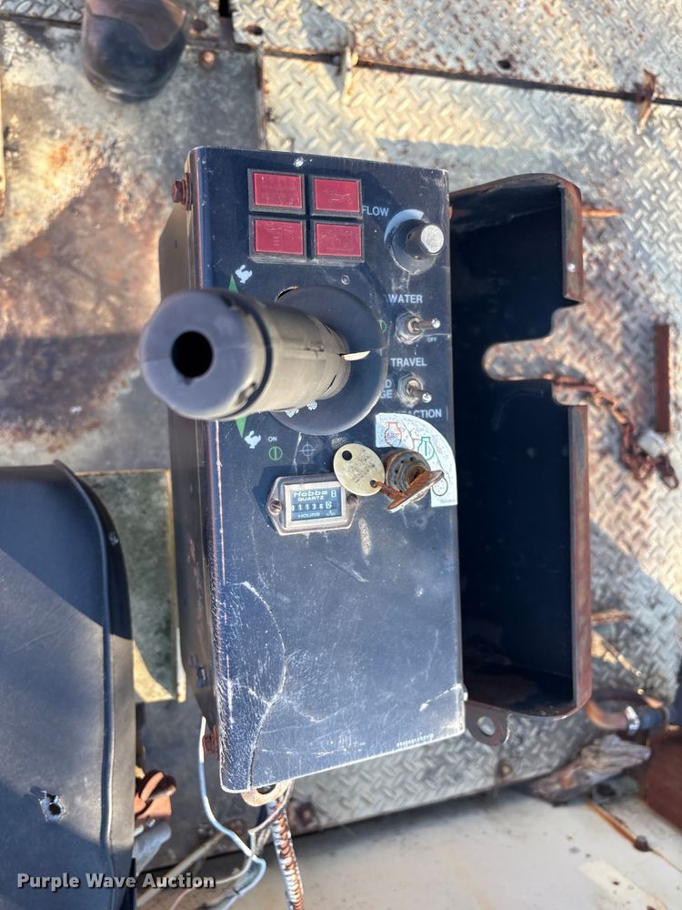 image for item FI0129 1995 Ingersoll Rand PT-125R pneumatic roller