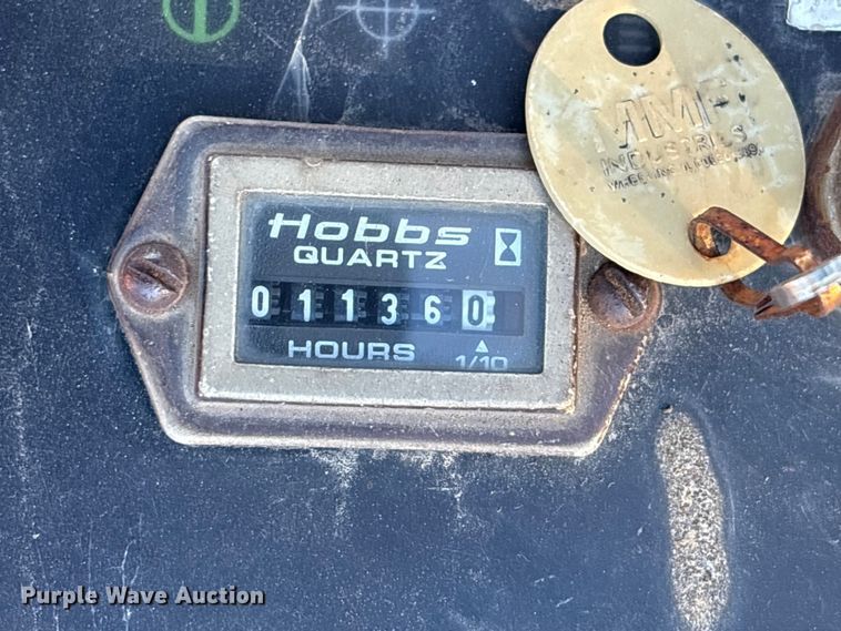 image for item FI0129 1995 Ingersoll Rand PT-125R pneumatic roller