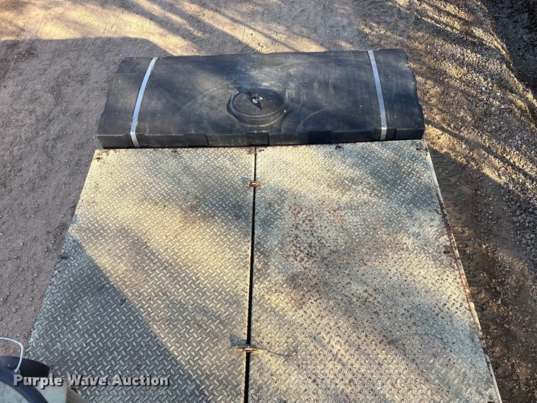 image for item FI0129 1995 Ingersoll Rand PT-125R pneumatic roller