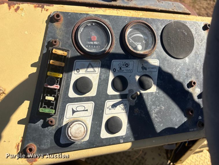 image for item FI0131 1999 Bomag BW172D-2 single drum vibratory roller