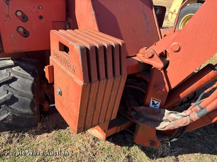 image for item FI0132 Ditch Witch 5020 DD vibratory cable plow