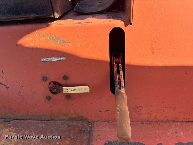 image for item FI0132 Ditch Witch 5020 DD vibratory cable plow