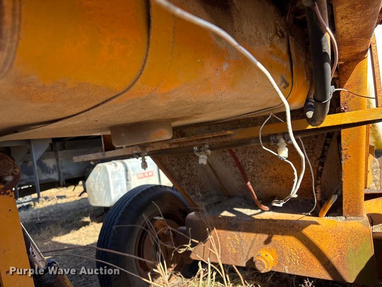 image for item FI0135 Maxisweeper 6330FD444 sweeper