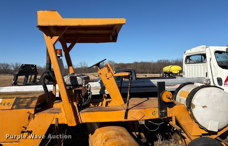 image for item FI0135 Maxisweeper 6330FD444 sweeper