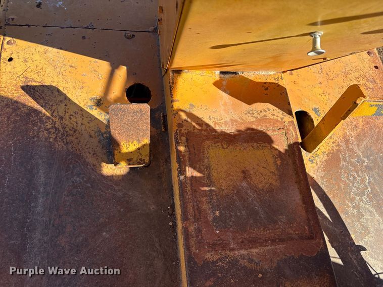 image for item FI0135 Maxisweeper 6330FD444 sweeper