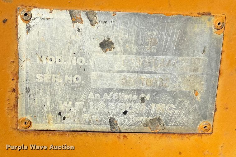 image for item FI0135 Maxisweeper 6330FD444 sweeper